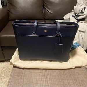 Tory burch gently used Robinson tote. Navy blue